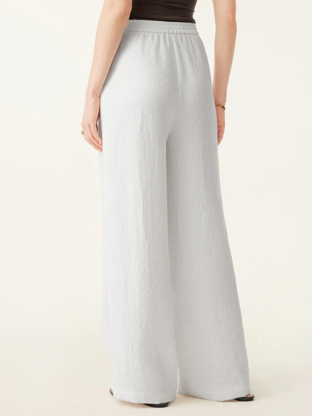 *NWT* Viscose-Linen Weave
Breezy Linen-Like Mid Rise Wide Leg Pant with Pockets - Picture 4 of 5